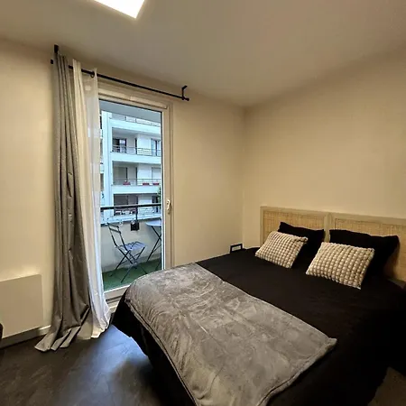 Apartment Piece